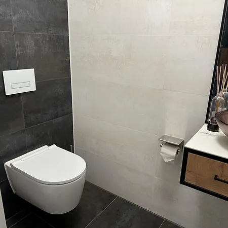180qm Penthouse Mit Sonnenterrasse * Rostock